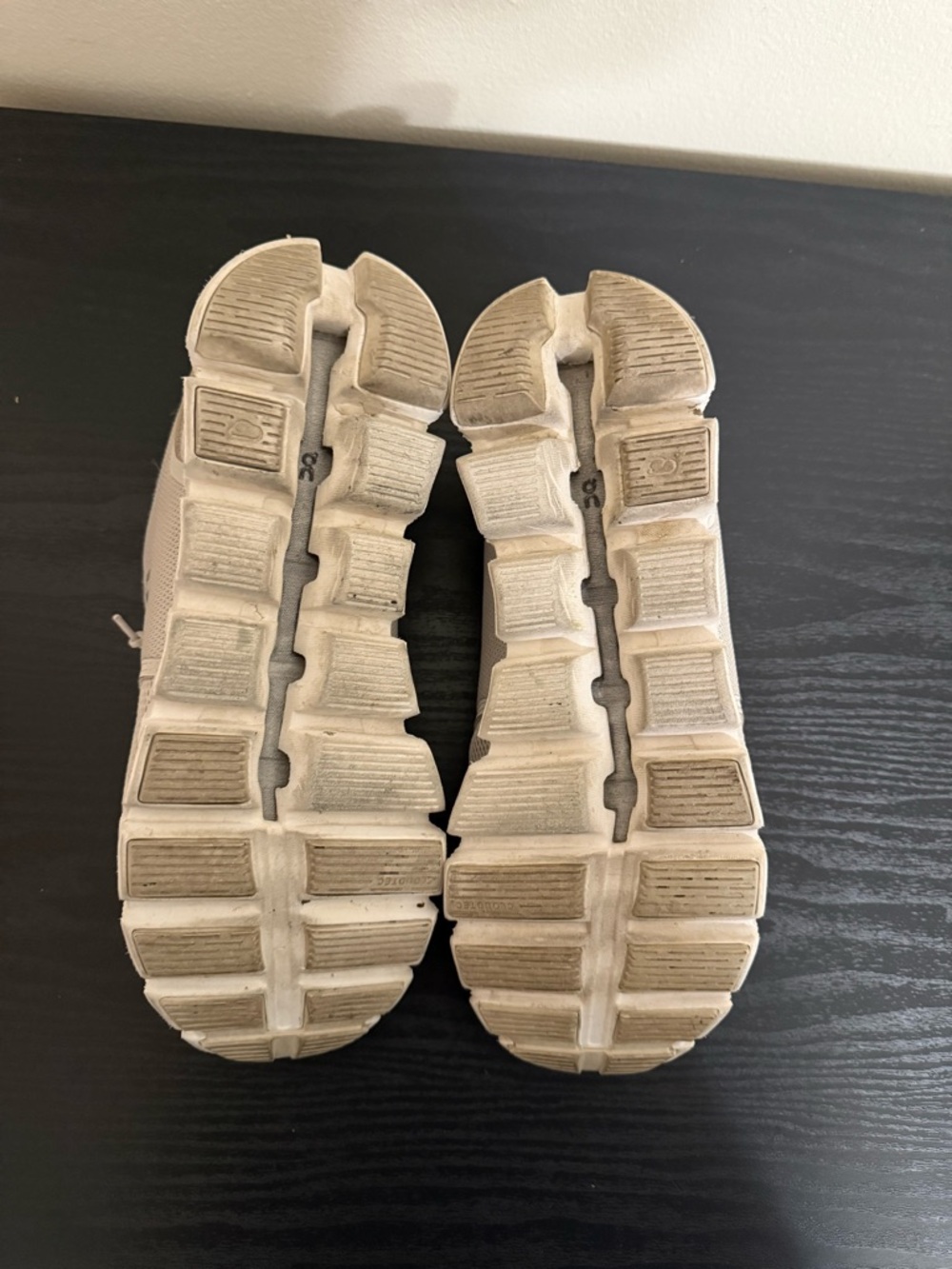 On Cloud 5 Women's Running Shoes Pearl White EU 41 US 9.5 Lightweight - Picture 8 of 8